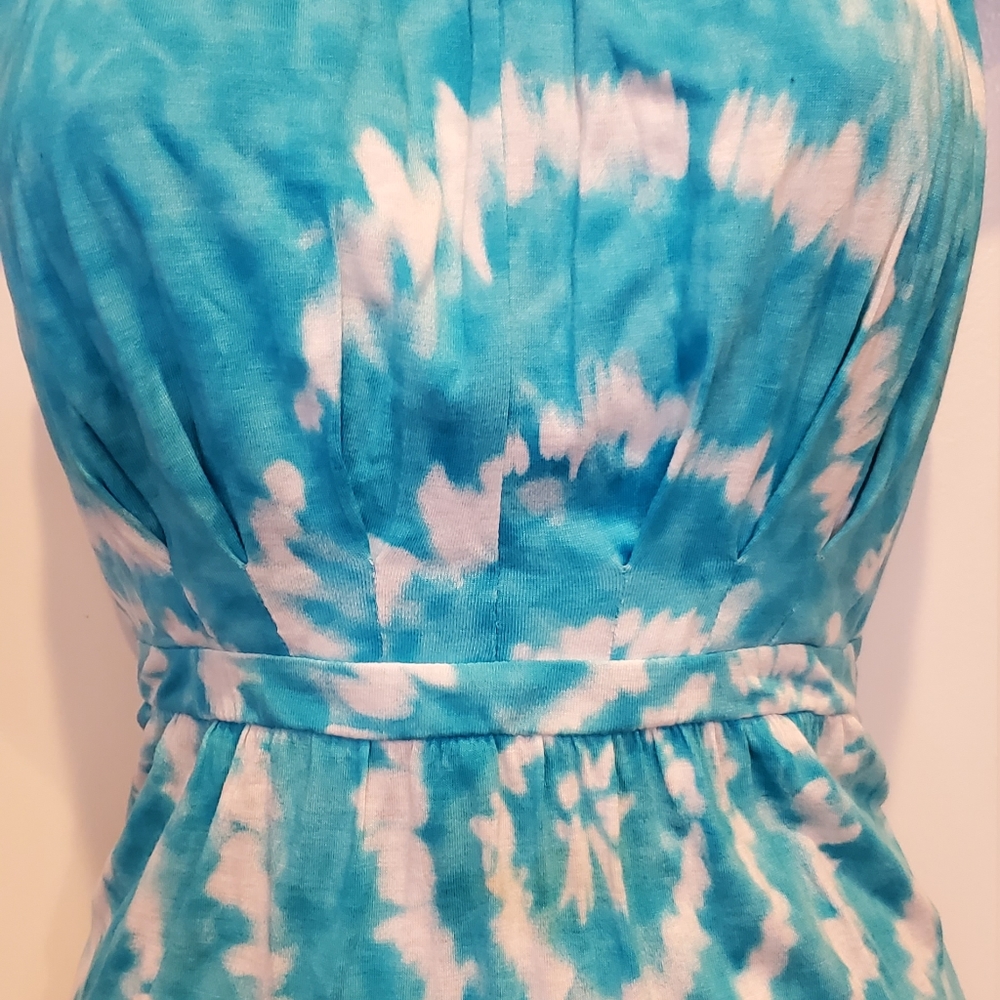 Dress - Picture 2 of 4